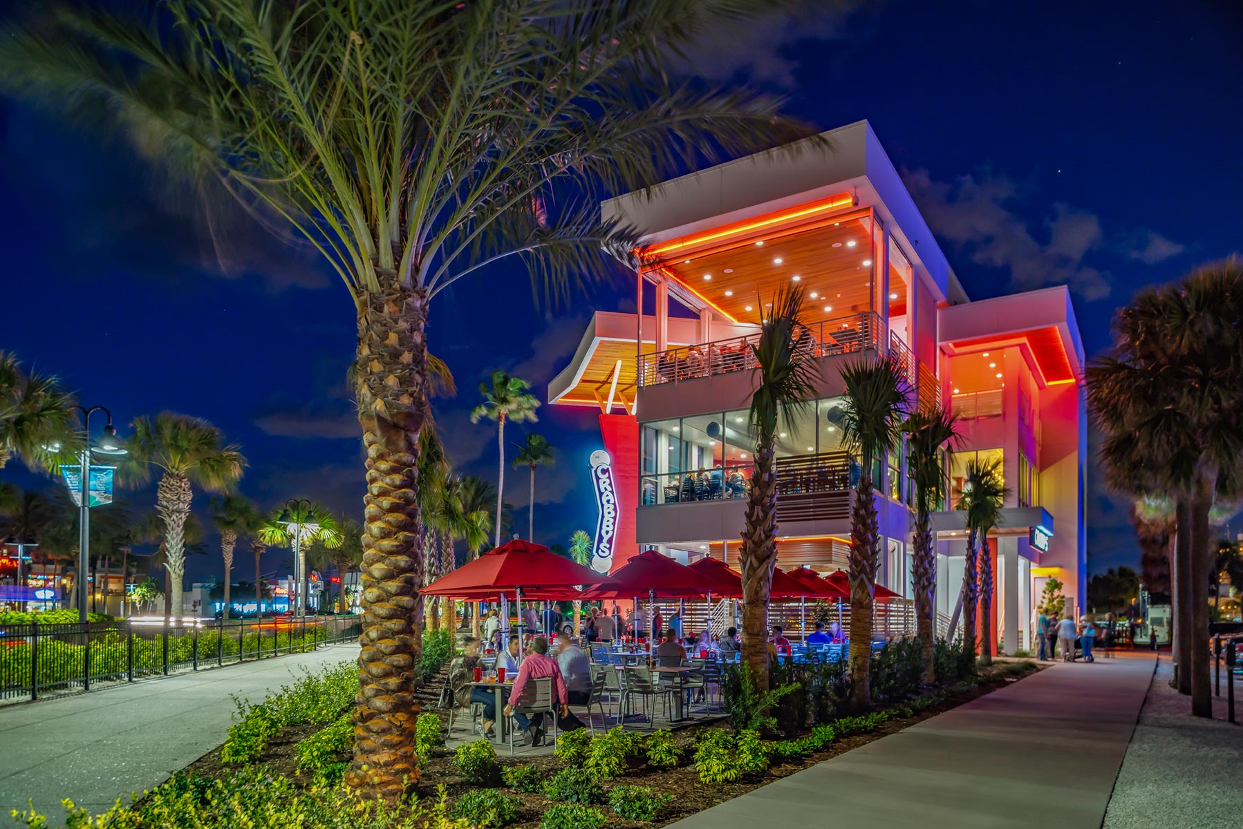 Crabby’s Wins 2017 Clearwater Beach Beautification Award