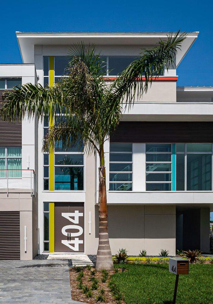 A contemporary coastal residence designed by Klar and Klar Architects